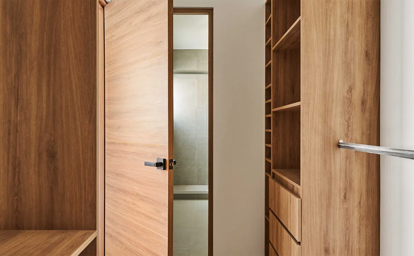 Vestidor con carpintería de madera en Tekax